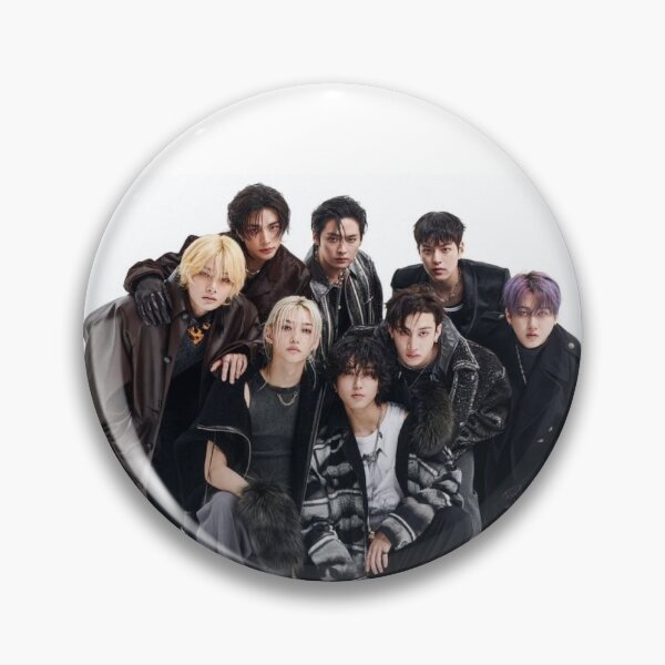 Artikel-Vorschau von Stray Kids GIANT (스트레이 키즈) Japanisches 2. Album TEASERBILD SKZ kpop ot8, designt und verkauft von Kpop-Noona.
