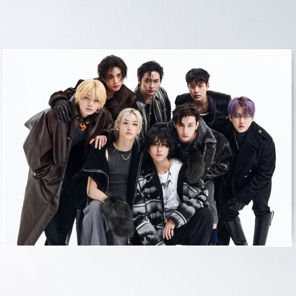 Artikel-Vorschau von Stray Kids GIANT (스트레이 키즈) Japanisches 2. Album TEASERBILD SKZ kpop ot8, designt und verkauft von Kpop-Noona.