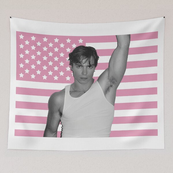 Artikelvorschau, P I N K Amerikanische Flagge Nicholas Chavez entworfen und verkauft von StanaLuis.