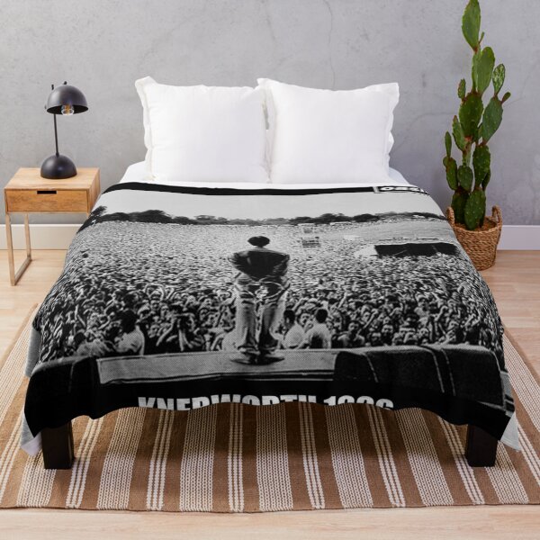 Item preview, Knebworth 1996 Concert O A S I S Black And White designed and sold by kelmon h.