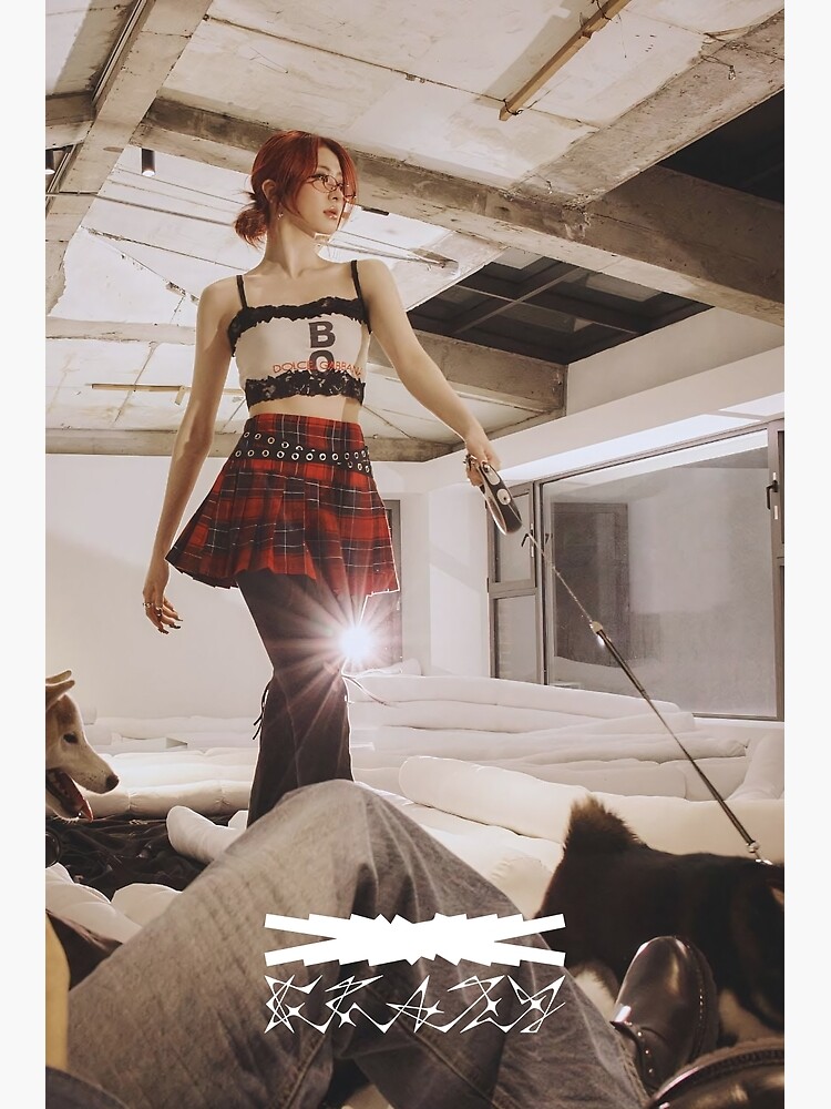 Le Sserafim YUNJIN CRAZY 1 800 hot n fun CRAZIER FEARNOT