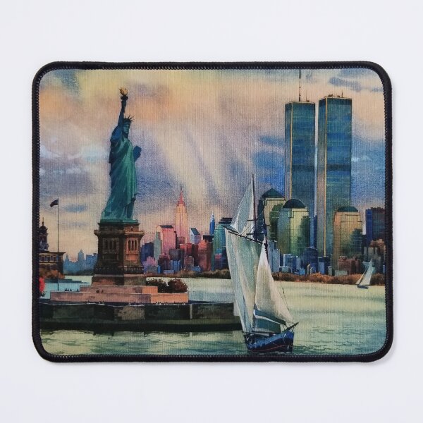 Artikelvorschau, Freiheitsstatue, Aquarell Liberty Island und Tween Tower, New York Art entworfen und verkauft von Tamarage.