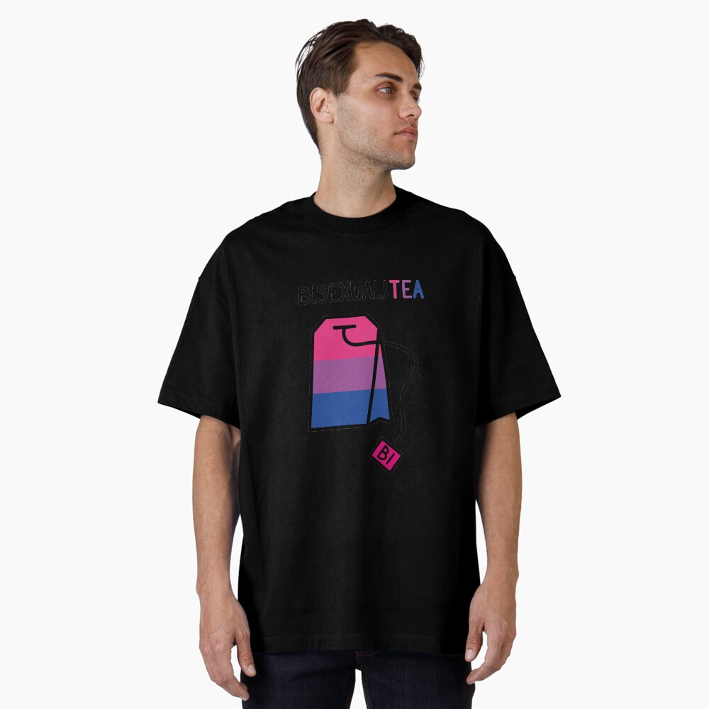 Aperçu de l'œuvre T-shirt oversize créée et vendue par JolineCreations.