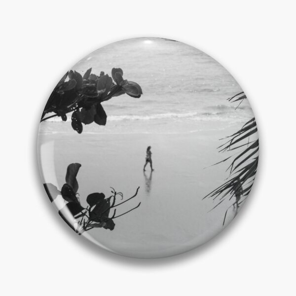 Item preview, Woman on the beach designed and sold by felipequeiroz.