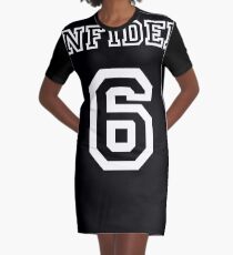 Ungläubiger Teamspieler 6 T-Shirt Kleid