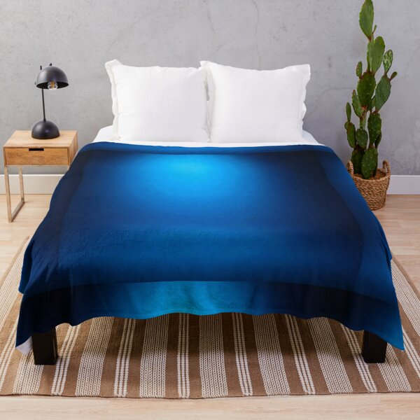 Artikelvorschau, Luxuriöser blauer Hintergrund mit Farbverlauf – Elegantes dunkles Vignette-Studio-Banner entworfen und verkauft von hjian8219.