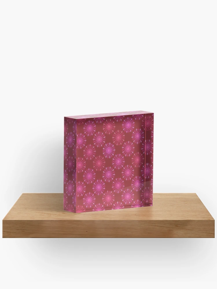 Aperçu 2 sur 5. Bloc acrylique avec l'œuvre Mandala Rustique - En angle / Rouges créée et vendue par Studio Variatio.