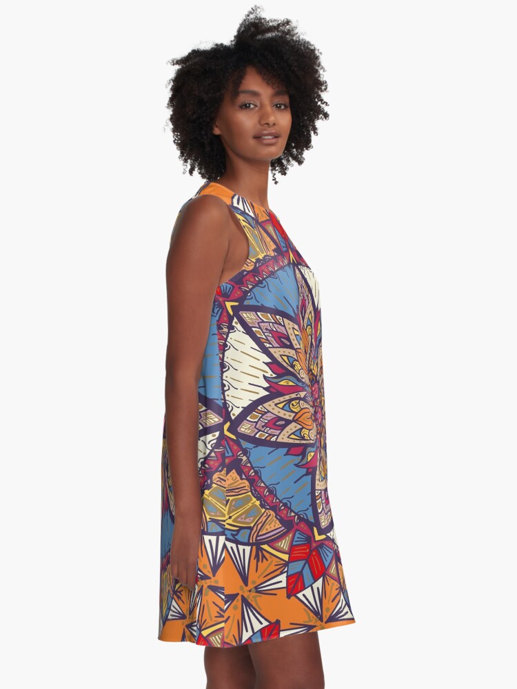 Vista alternativa de Vestido acampanado Transformaciones