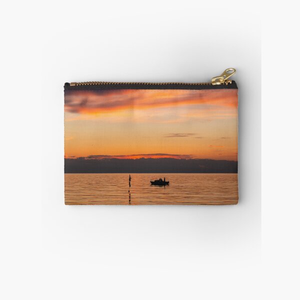 Aperçu de l'œuvre Coucher de soleil orangé sur la mer adriatique créée et vendue par Pascal-F.