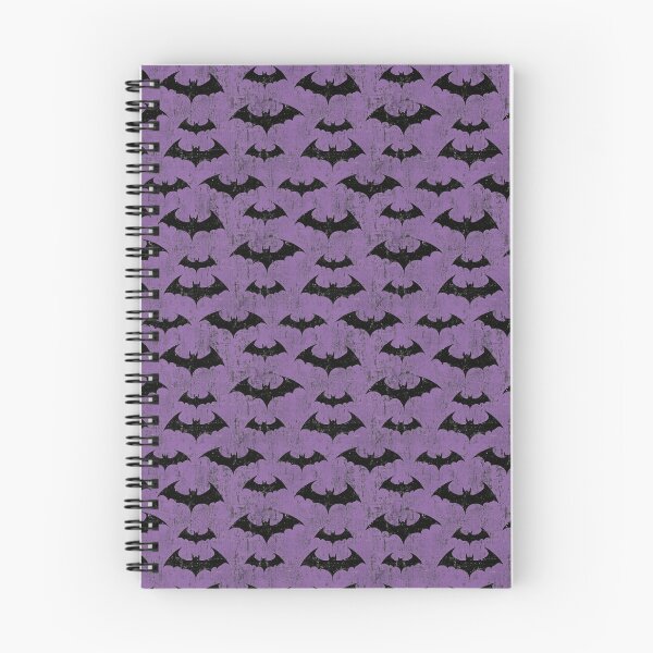 Aperçu de l'œuvre Chauves-souris sur fond violet pour Halloween créée et vendue par JuliaPop.