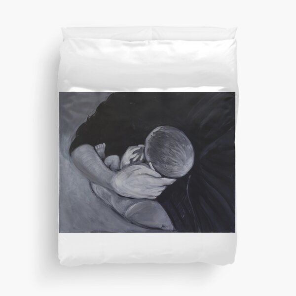 Baby in arms Duvet Cover