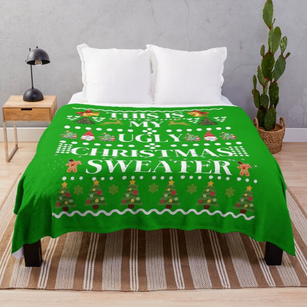 Artikelvorschau, Festliches, hässliches Weihnachtspullover-T-Shirt. Festliches, lustiges Weihnachtsparty-T-Shirt für die Weihnachtszeit. entworfen und verkauft von TrebdoraCrafts.