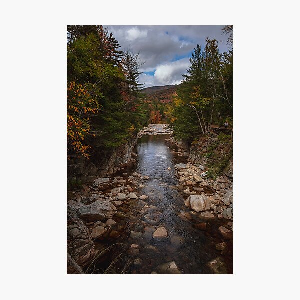 Vista previa del artículo con la obra «Vista del puente Rocky Gorge, White Mountains, NH (fotografía)», diseñado y vendido por RealmOfImages.