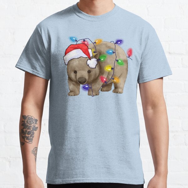 Vista previa del artículo con la obra «Wombat extra festivo - Wombat navideño australiano, regalo de Navidad para hombres, mujeres y niños.», diseñado y vendido por Taylor  ART.