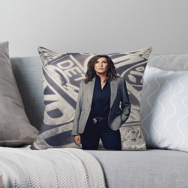 #QueenHargitay Throw Pillow