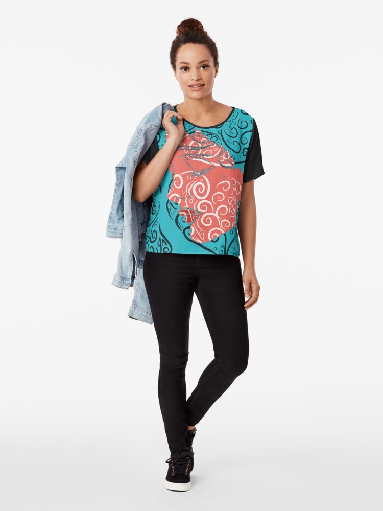 Alternate view of OM Relax Pattern with Face Chiffon Top