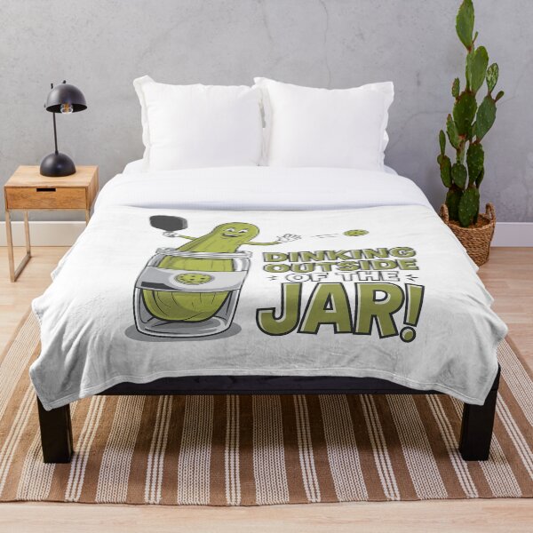 Artikelvorschau, Außerhalb des Glases essen! Pickleball Pickle Cartoon entworfen und verkauft von JPees.
