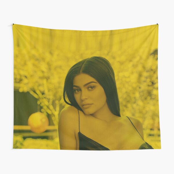 Kylie Jenner - Celebrity (Photographic Art) Tapestry