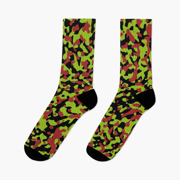 Aperçu de l'œuvre Camouflage olive avec des accents rouge foncé et noir créée et vendue par ModdiesColors.