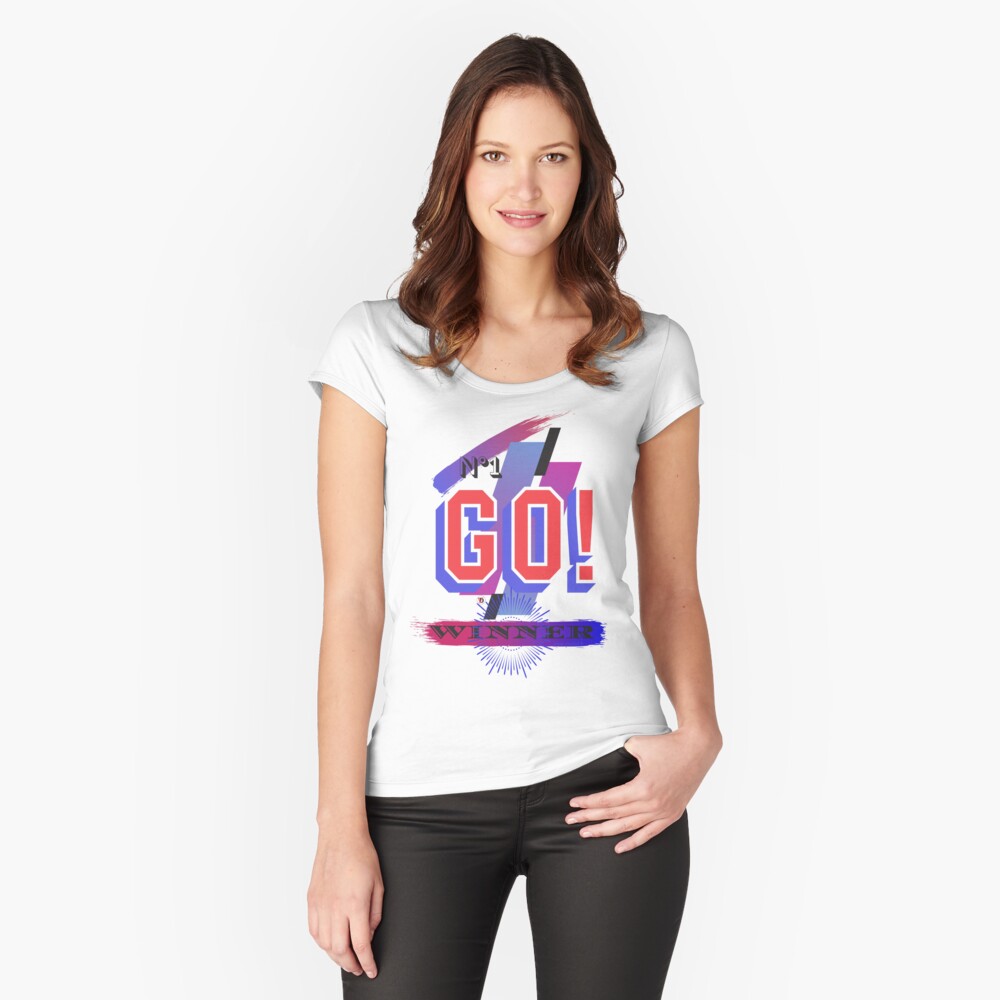 Aperçu de l'œuvre T-shirt échancré créée et vendue par Vinidal.