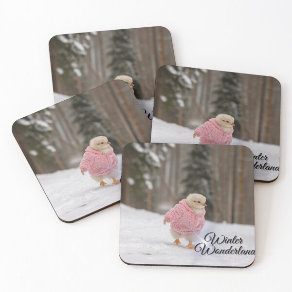 Artikelvorschau, Winter Wunderland T-Shirt entworfen und verkauft von ArtQueen777.