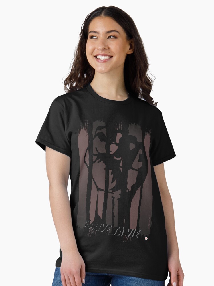 Aperçu 2 sur 7. T-shirt classique avec l'œuvre Sauve ta vie. Modèle N°8 créée et vendue par Vinidal.
