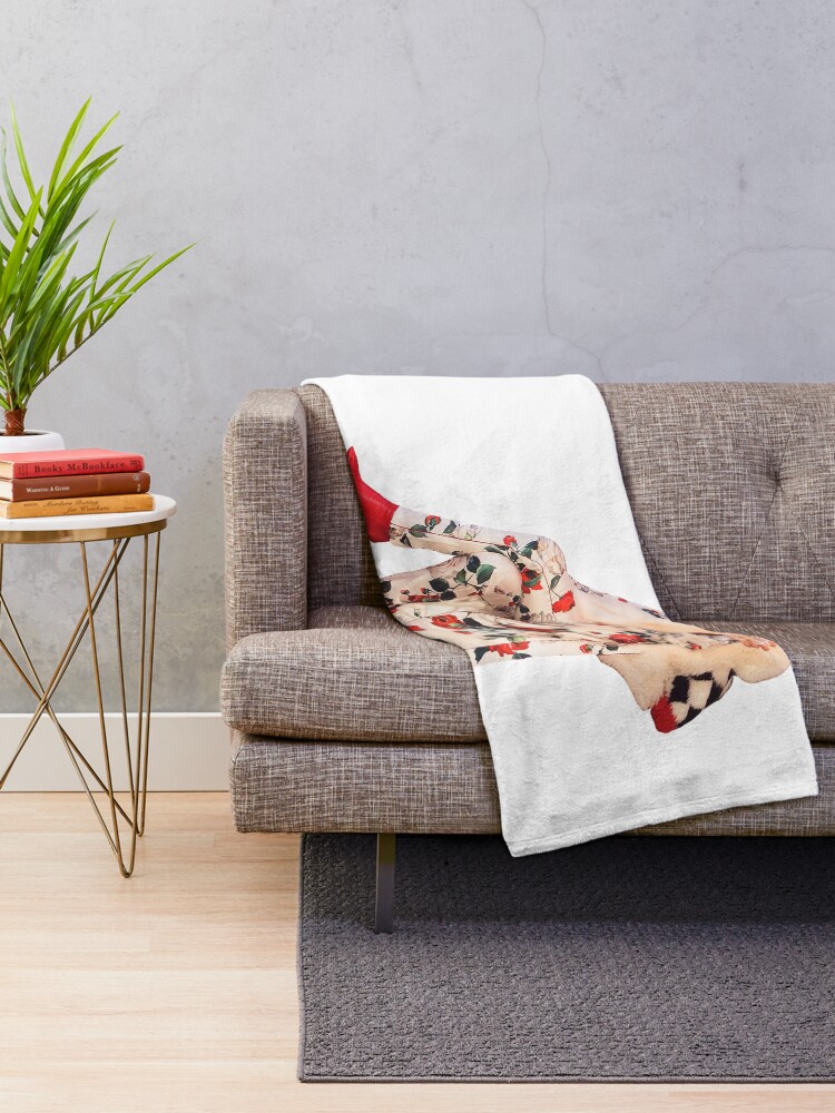 Kris Jenner Throw Blanket By Lincolnthedog18 Redbubble