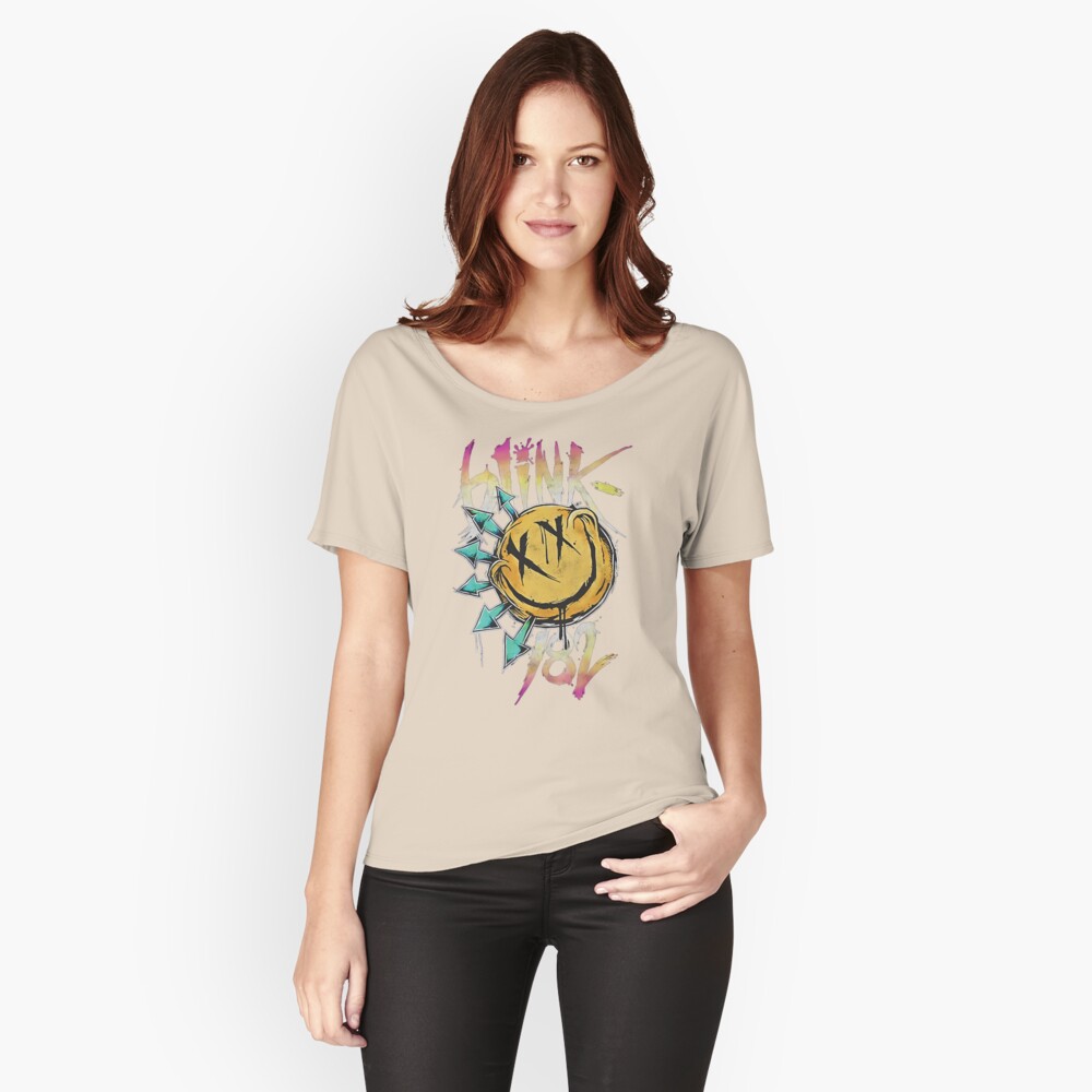 Aperçu de l'œuvre T-shirt coupe relax créée et vendue par FusionVisions.