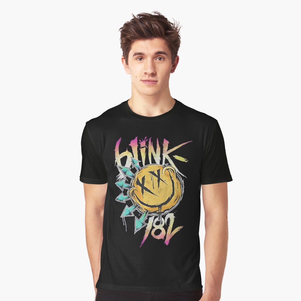 Aperçu de l'œuvre T-shirt graphique créée et vendue par FusionVisions.