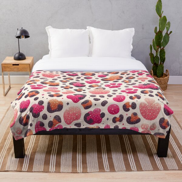 Aperçu de l'œuvre Motif de pattes de camouflage colorées et mignonnes créée et vendue par mpdesigns73.