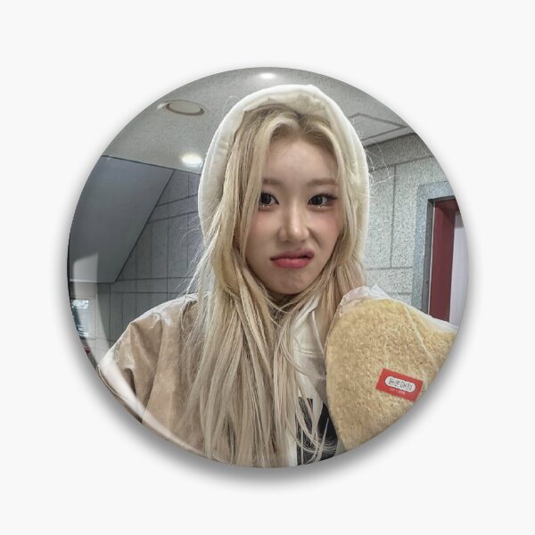 Artikelvorschau, ITZY GOLD, EINGEBILDETER FREUND, CHAERYEONG MIDZY entworfen und verkauft von Valereekmerch.