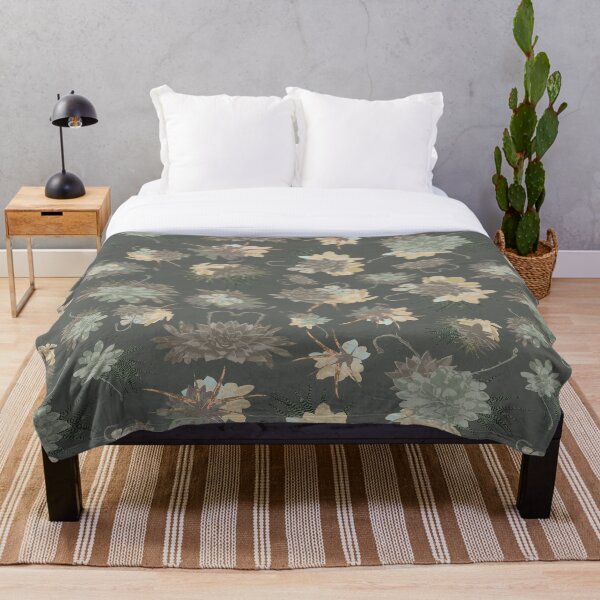 Artikelvorschau, Vintages saftiges Blumenmuster entworfen und verkauft von DesignWerkz.