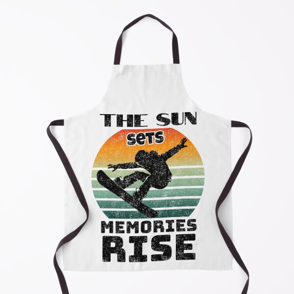 Artikelvorschau, Die Sonne geht unter, Erinnerungen steigen auf: Silhouette eines Snowboarders vor einem lebendigen Sonnenuntergang entworfen und verkauft von SplashTastic.
