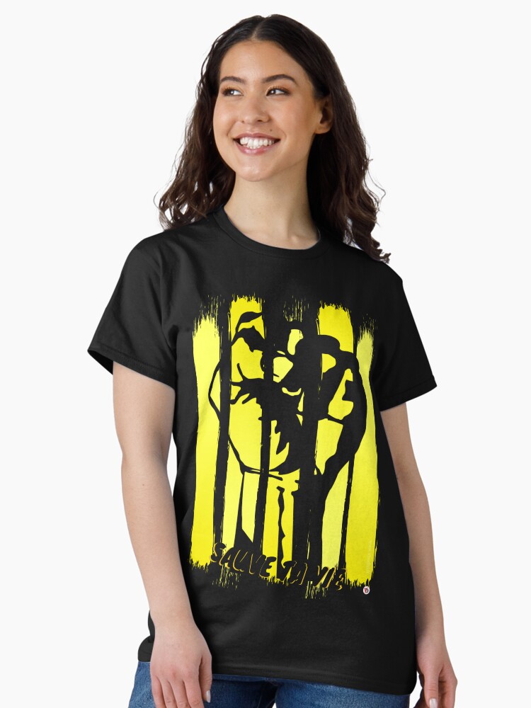 Aperçu 2 sur 7. T-shirt classique avec l'œuvre Sauve ta vie. Modèle N°3 créée et vendue par Vinidal.
