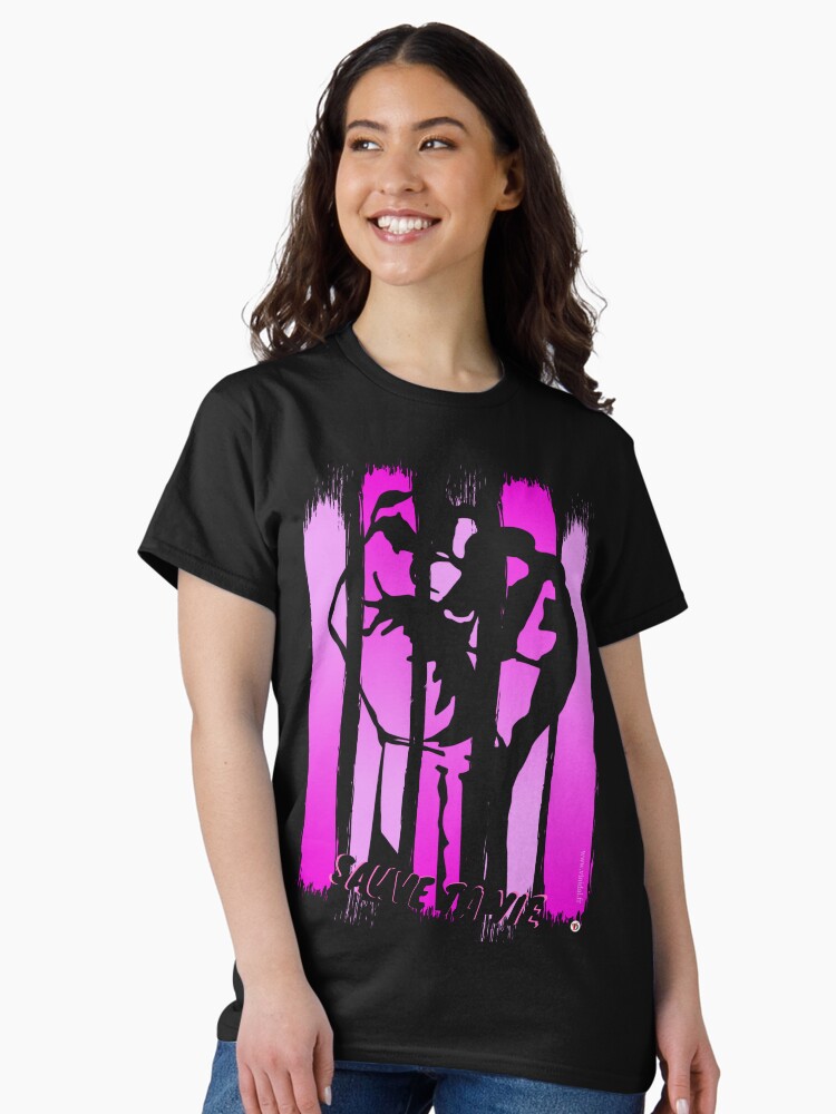 Aperçu 2 sur 7. T-shirt classique avec l'œuvre Sauve ta vie. Modèle N°7 créée et vendue par Vinidal.