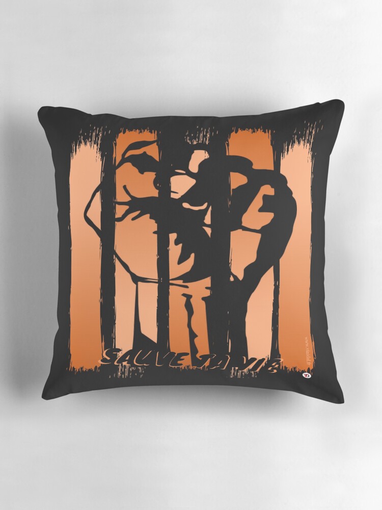 Aperçu 3 sur 4. Coussin avec l'œuvre Sauve ta vie. Modèle N°6 créée et vendue par Vinidal.