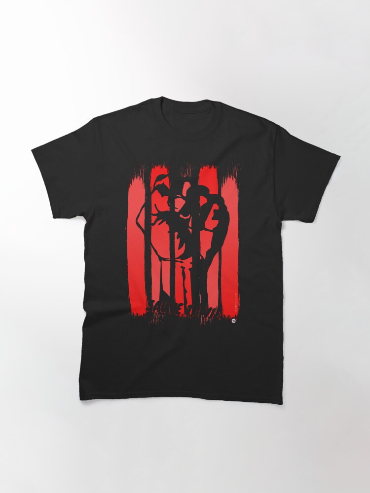 Aperçu 3 sur 7. T-shirt classique avec l'œuvre Sauve ta vie. Modèle N°2 créée et vendue par Vinidal.