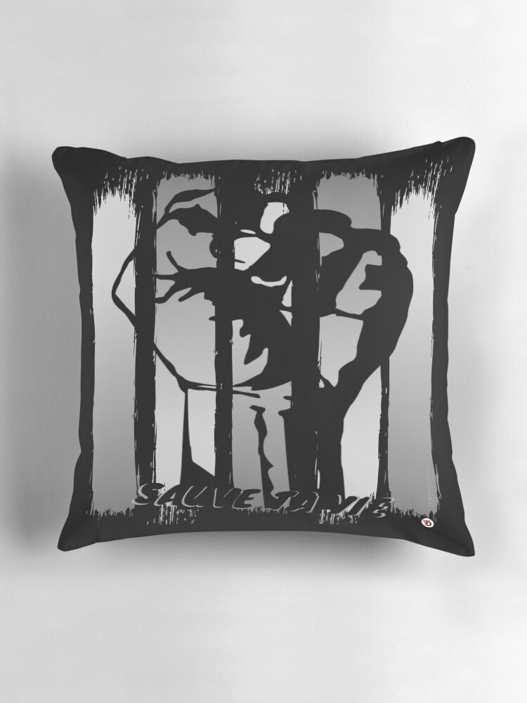 Aperçu 3 sur 4. Coussin avec l'œuvre Sauve ta vie. Modèle N°5 créée et vendue par Vinidal.