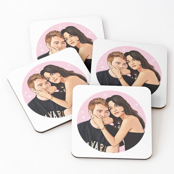 Item preview, Romeo y Julieta Kit Connor y Rachel Zegler designed and sold by baranskini.