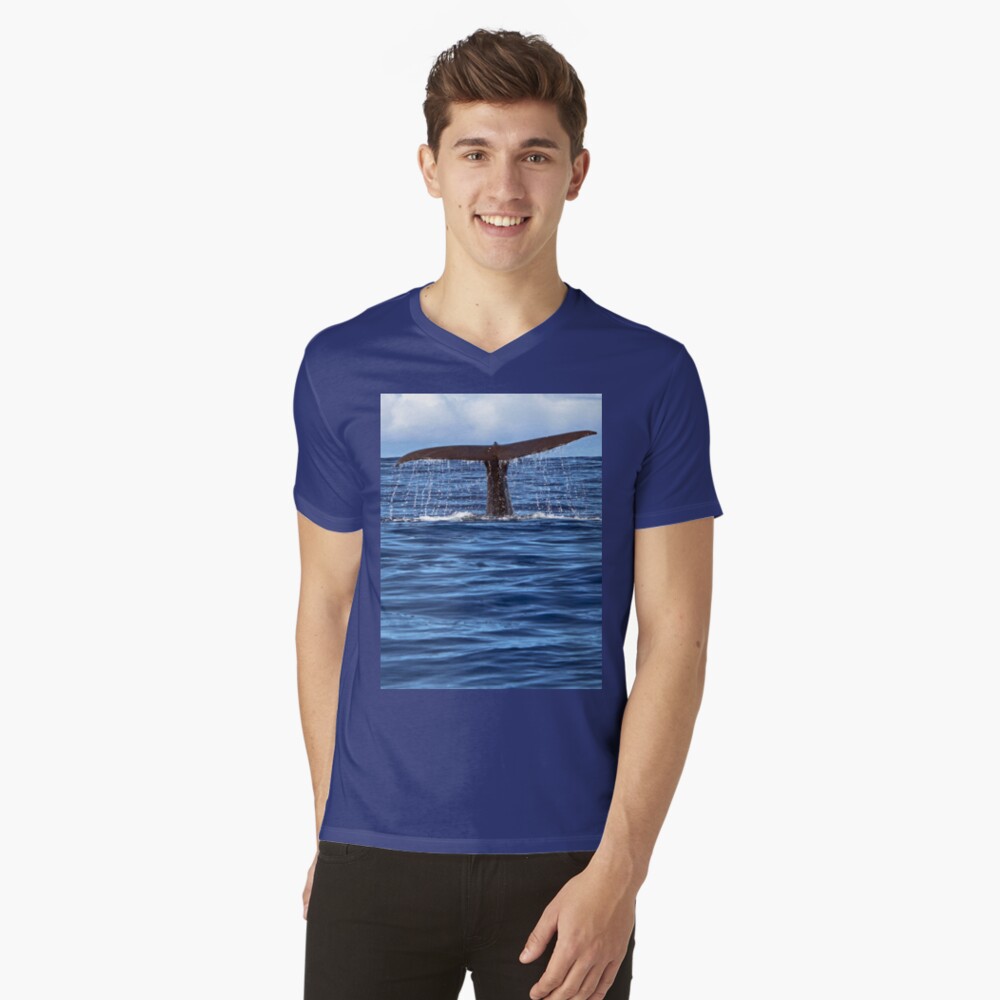 Artikel-Vorschau von T-Shirt mit V-Ausschnitt, designt und verkauft von Igelchen.