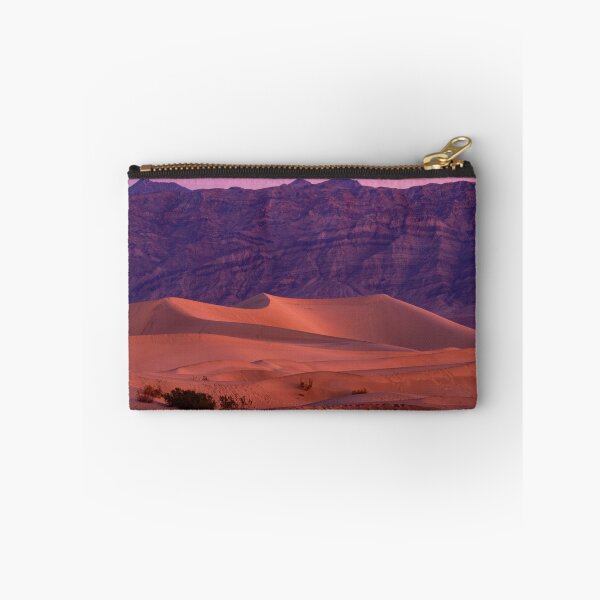 Artikelvorschau, Strahlender Sonnenaufgang auf den Mesquite Dunes entworfen und verkauft von LizGalpinPhotos.