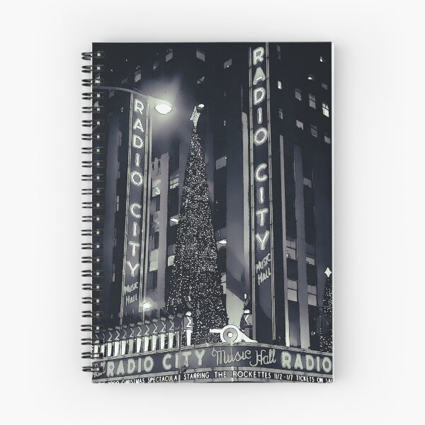 Artikelvorschau, Schwarz-Weiß-Filmdruck - Radio City Music Hall zu Weihnachten entworfen und verkauft von FraireDesign.
