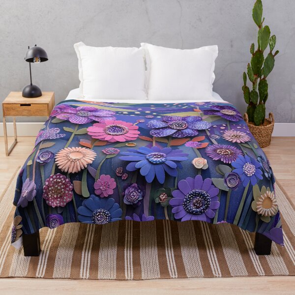 Aperçu de l'œuvre Majesté florale violette, fleurs sauvages en violet créée et vendue par Neika Shimm Designs.