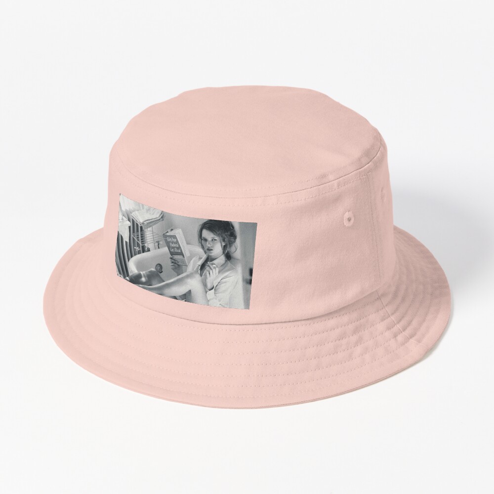 Vista previa del artículo con la obra «Gorro de pescador», diseñado y vendido por HoneymoonHotel.
