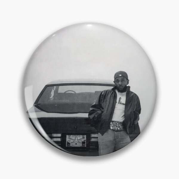 Aperçu de l'œuvre autocollant de couverture d'album de kendrick lamar créée et vendue par periodprincess.