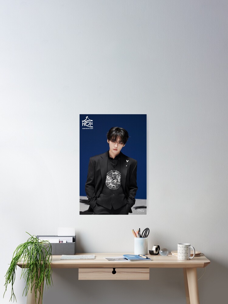 Stray Kids Lee Know HOP