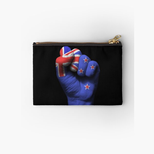 Artikelvorschau, Flagge von Neuseeland auf einer angehobenen geballten Faust entworfen und verkauft von JeffBartels.