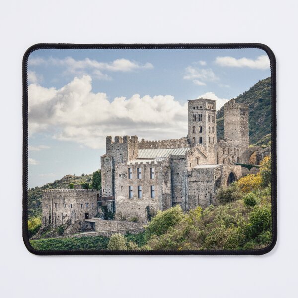 Artikelvorschau, Kloster Sant Pere de Rodes - Joia Medieval an der Costa Brava, Katalonien, Spanien entworfen und verkauft von Marc Garrido Clotet.