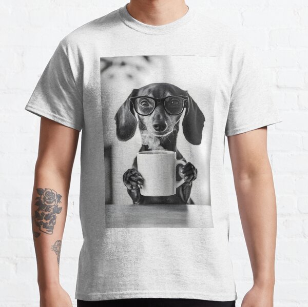 Artikel-Vorschau von Dackel Hund trinkt Kaffee und trägt eine Brille, designt und verkauft von CheekyAnimalz.
