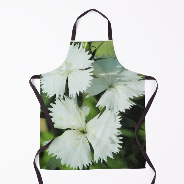 Aperçu de l'œuvre Fleurs blanches exotiques inhabituelles sur fond de feuilles vertes créée et vendue par CountyKent.